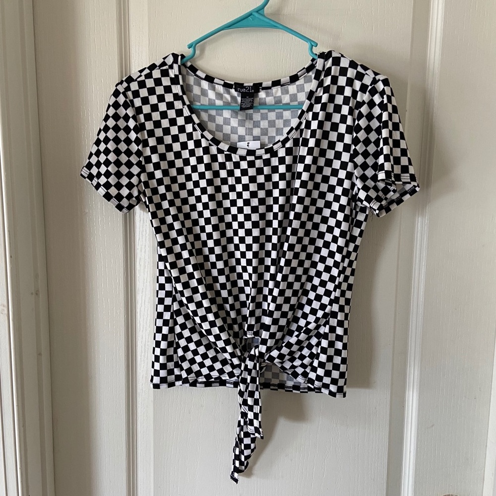 Checker black&white soft tee shirt